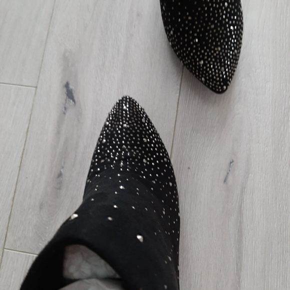 Booties - Picture 6 of 7